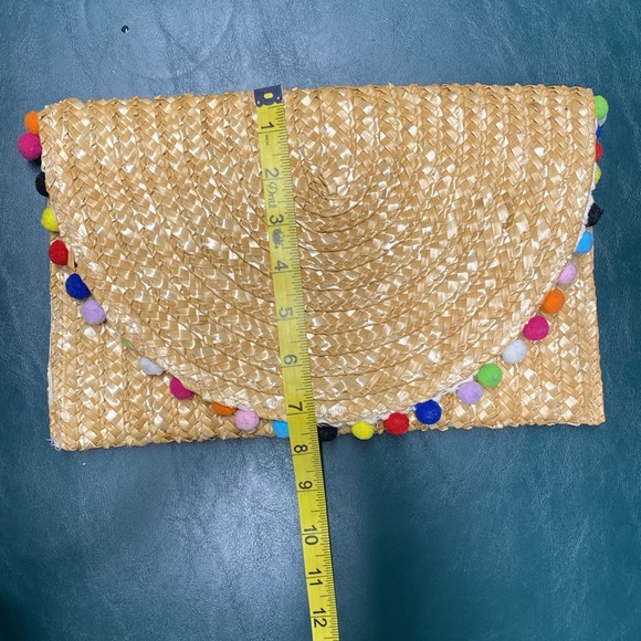 NWOT Rainbow Straw Clutch ๐ with Pompom Trim - Picture 5 of 9